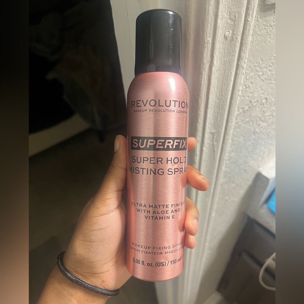 Revolution Setting Spray